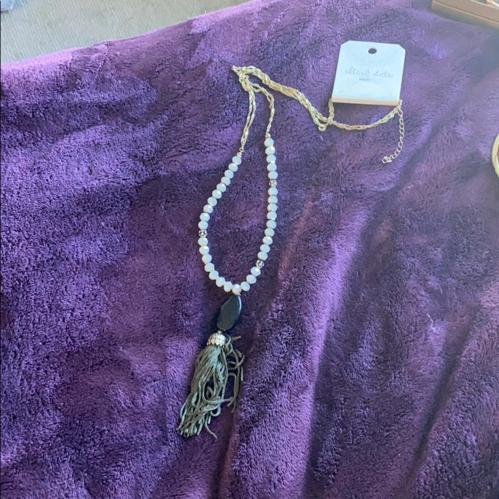 NWT long necklace